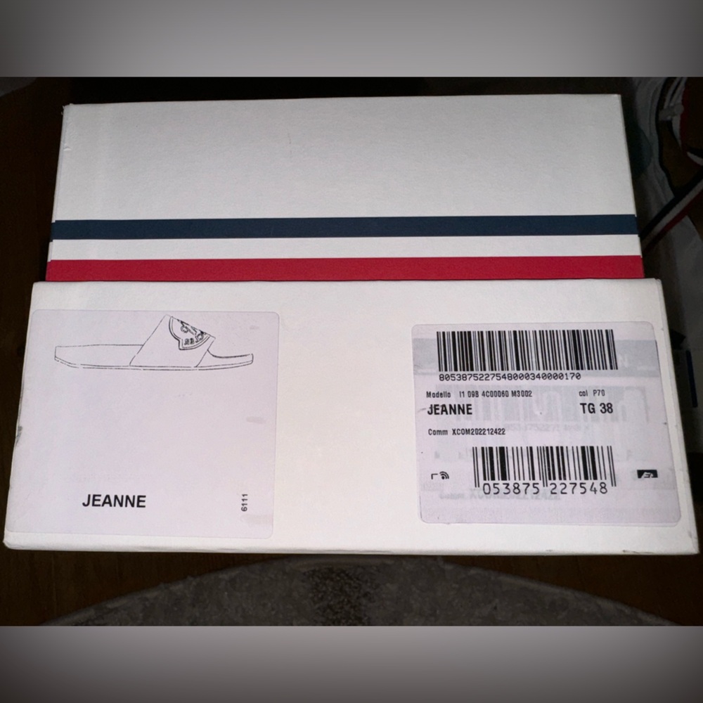 Moncler logo-print sliders - Picture 5 of 8